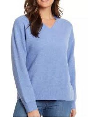 Valerie Stevens Sky Blue 2 ply cashmere V-Neck Sweater